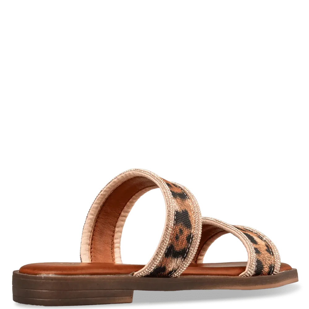 Flat σανδάλι με animal print και στρας
